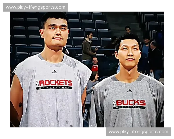 巨塔之巅与孤勇者的长征：姚明VS易建联，一场跨越二十年的灵魂博弈